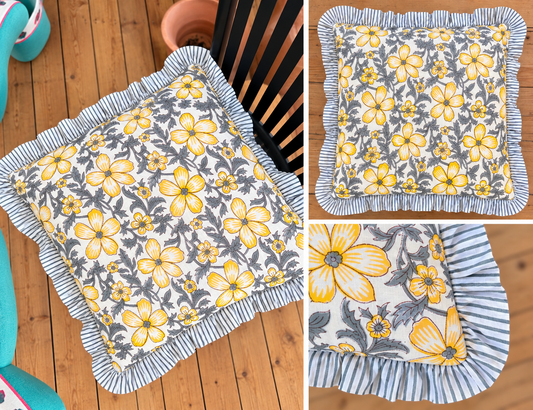 Kuddfodral flower yellow